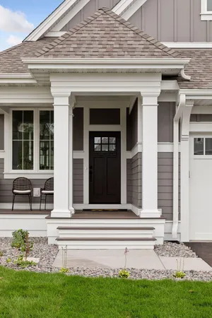 $929,300 | 79 Spring Farm Road, North Oaks, MN 55127