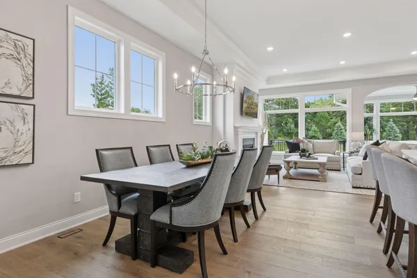 $929,300 | 79 Spring Farm Road, North Oaks, MN 55127