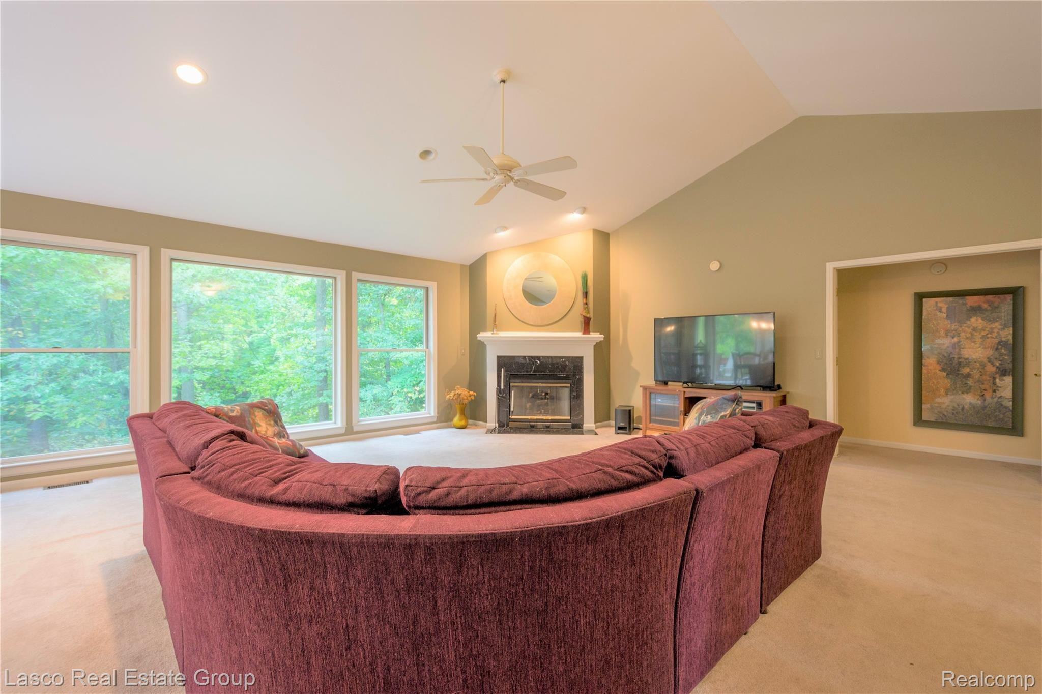 5595 Bullard Road Fenton, MI 48430 - Photo 12 of 27 DSC_07761.jpg
