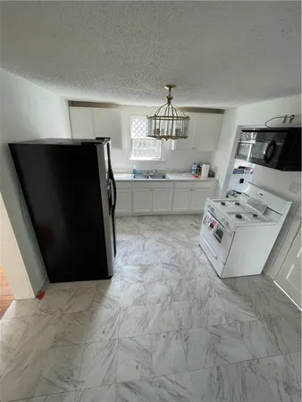 $1,400 | 2245 Comanche Street, Unit A, Corpus Christi, TX 78408