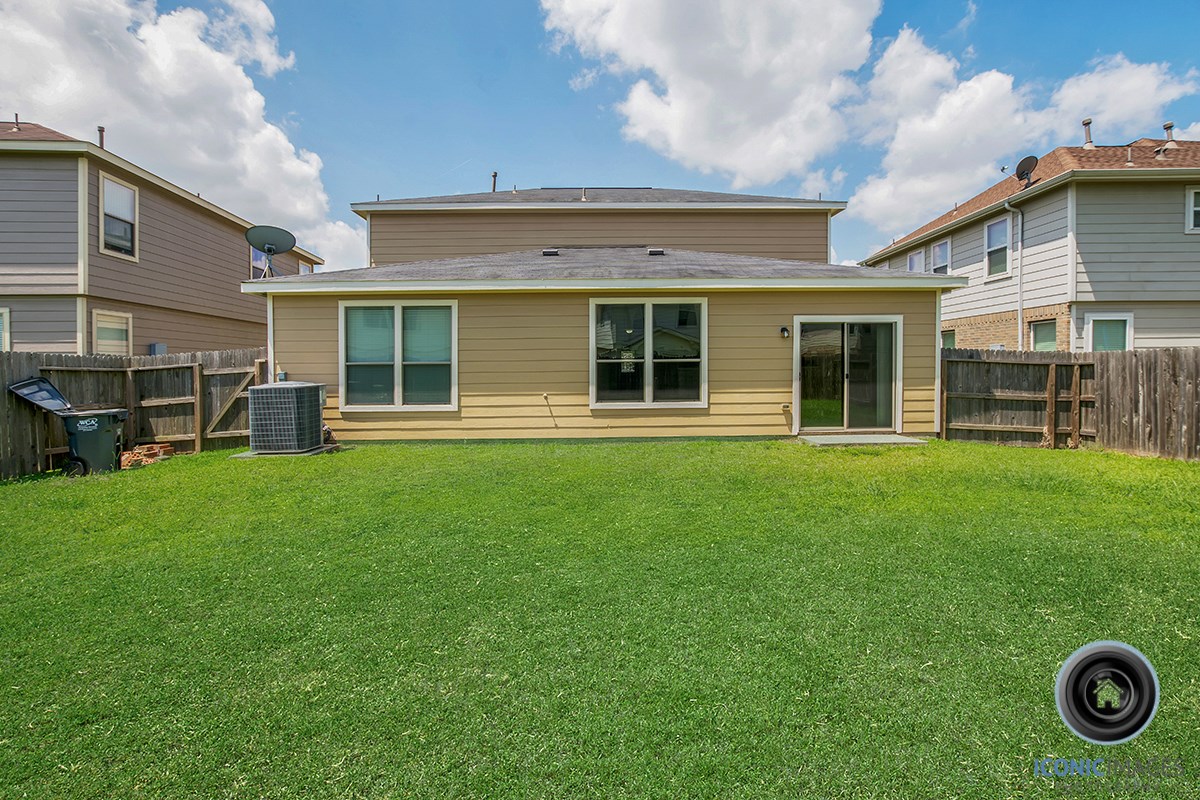 29434 Legends Bluff Drive Spring, TX 77386 - Photo 32 of 33