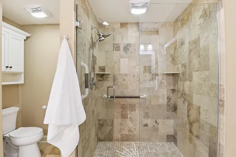 $565,000 | 15420 Oakcroft Place, Unit 123, Minnetonka, MN 55391