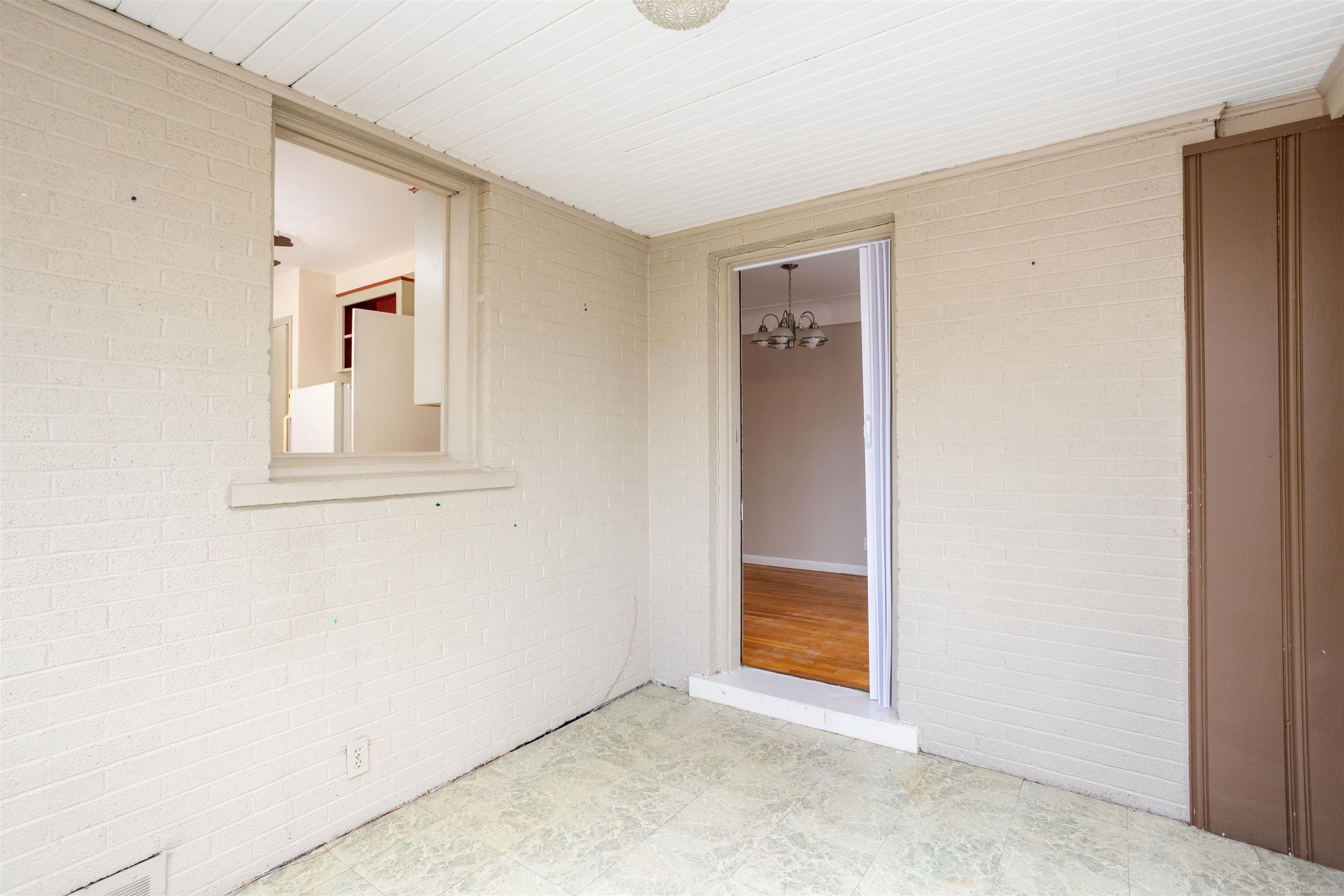 853 Neff Road Grosse Pointe, MI 48230 - Photo 27 of 52 50136683-da78be96-d109-47a4-9557-fb8d8316cb8a.JPG