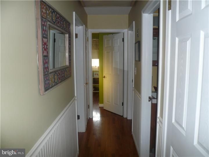 850 South Perkasie Road Perkasie, PA 18944 - Photo 11 of 21 Hallway