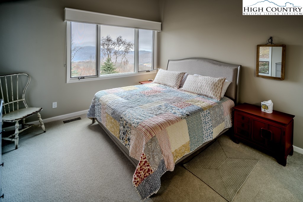 1027 Ridge Drive Linville, NC 28646 - Photo 29 of 40 Gallery Image 29