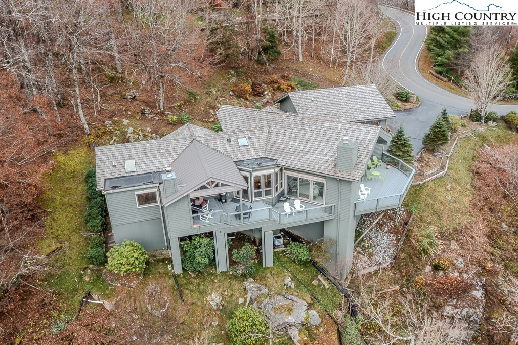 1027 Ridge Drive Linville, NC 28646 - Photo 35 of 40 Gallery Image 35
