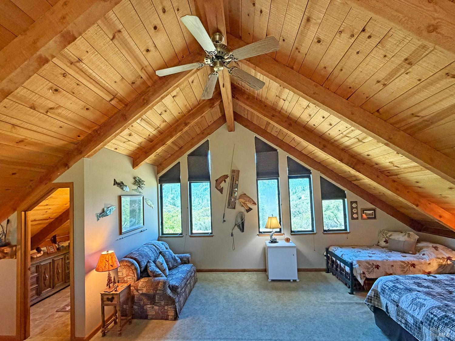 31312 High Point Road Potter Valley, CA 95469 - Photo 28 of 58 a living room with furniture