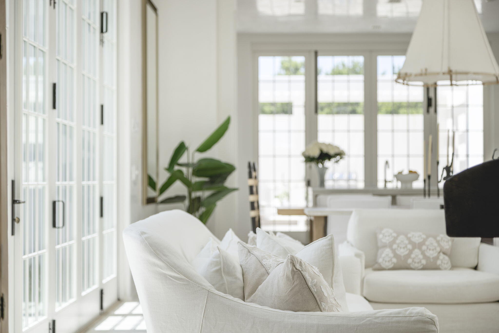 109 Kaiya Avenue Inlet Beach, FL 32461 - Photo 12 of 30 a living room with furniture and a lamp