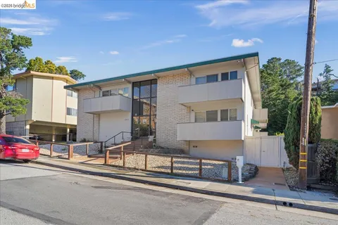 $4,700,000 | 3223 Glendora Drive, San Mateo, CA 94403