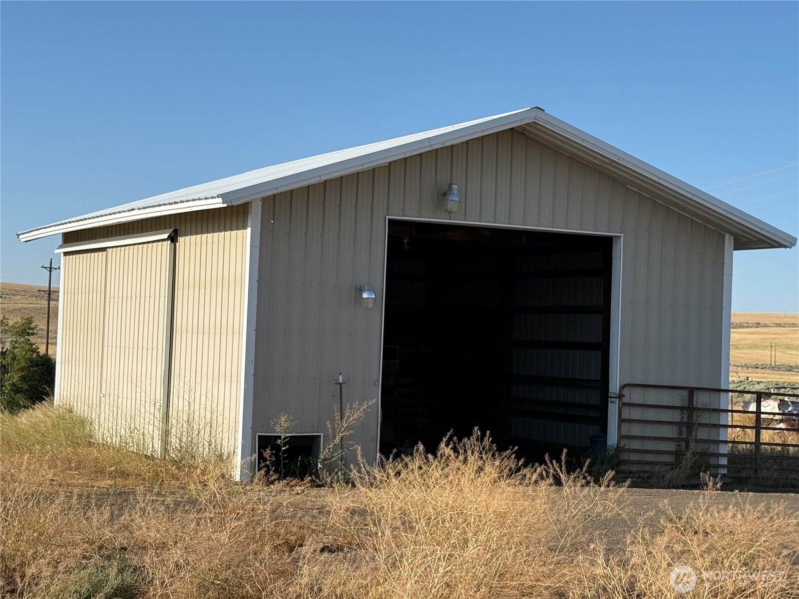 15977 Laney Bros Road East Odessa, WA 99159 - Photo 29 of 33 a front view of house
