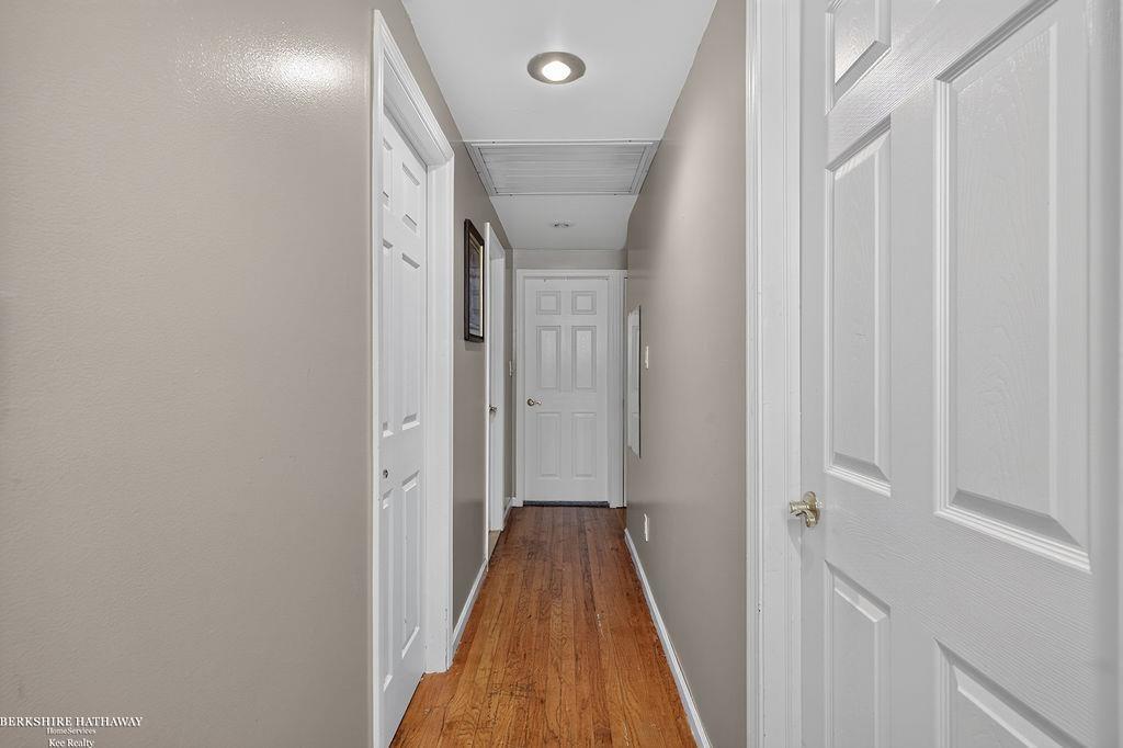 32725 Rugby Drive Warren, MI 48088 - Photo 32 of 54 Gallery Image 32