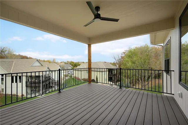 $565,000 | 4412 Northeast Gateway Drive, Lee's Summit, MO 64064