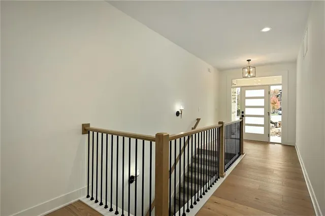 $565,000 | 4412 Northeast Gateway Drive, Lee's Summit, MO 64064