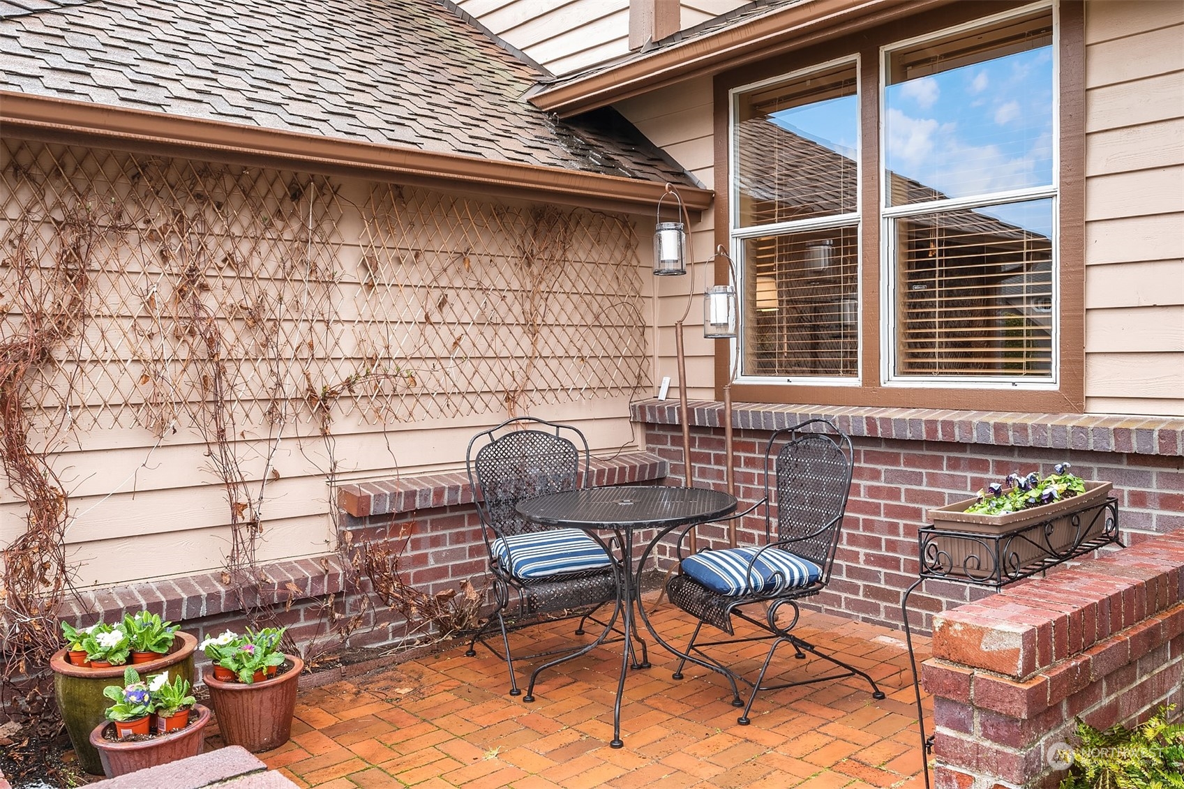 2224 237th Place Southeast Bothell, WA 98021 - Photo 36 of 40 a backyard of a house with outdoor seating