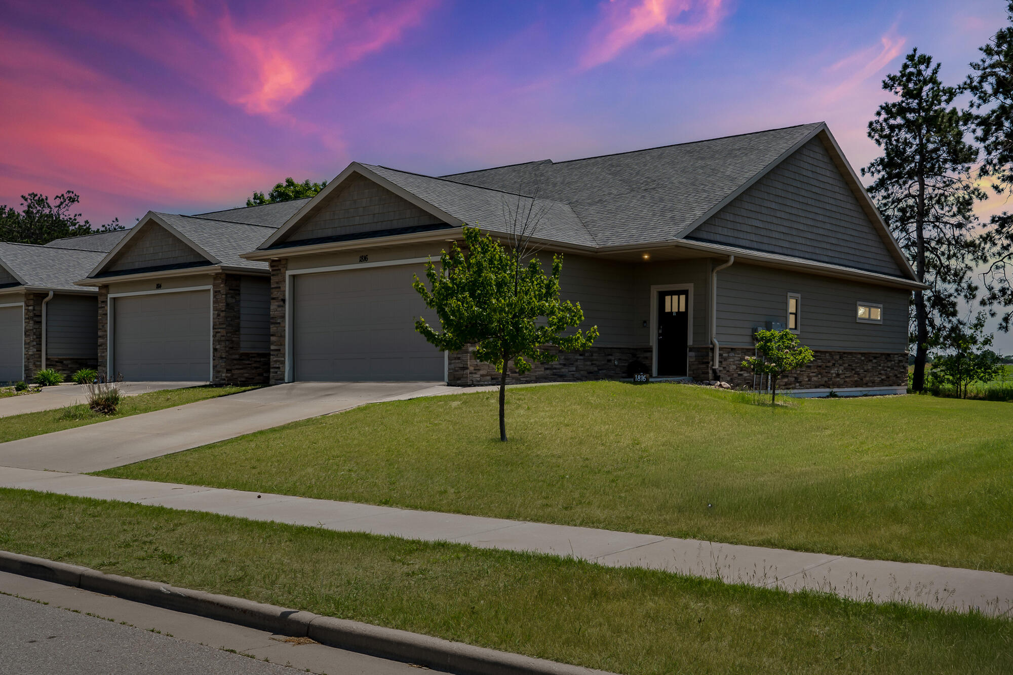 1816 Prairie Place Holmen, WI 54636 - Photo 2 of 28 1__dsc0544_addon_dtd