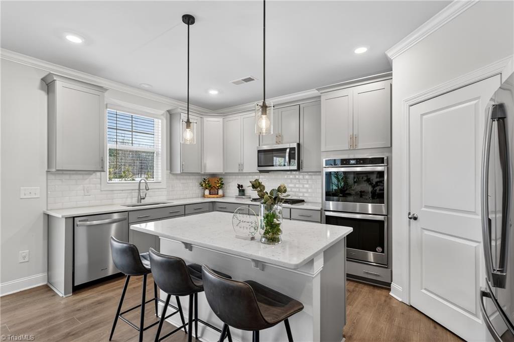 5004 Alton Drive Oak Ridge, NC 27310 - Photo 16 of 49