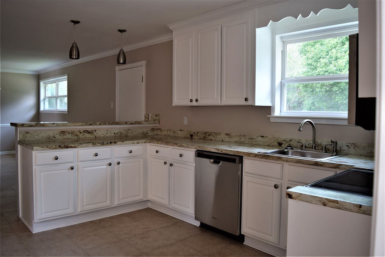 22209 6th Street Silverhill, AL 36576 - Photo 12 of 28