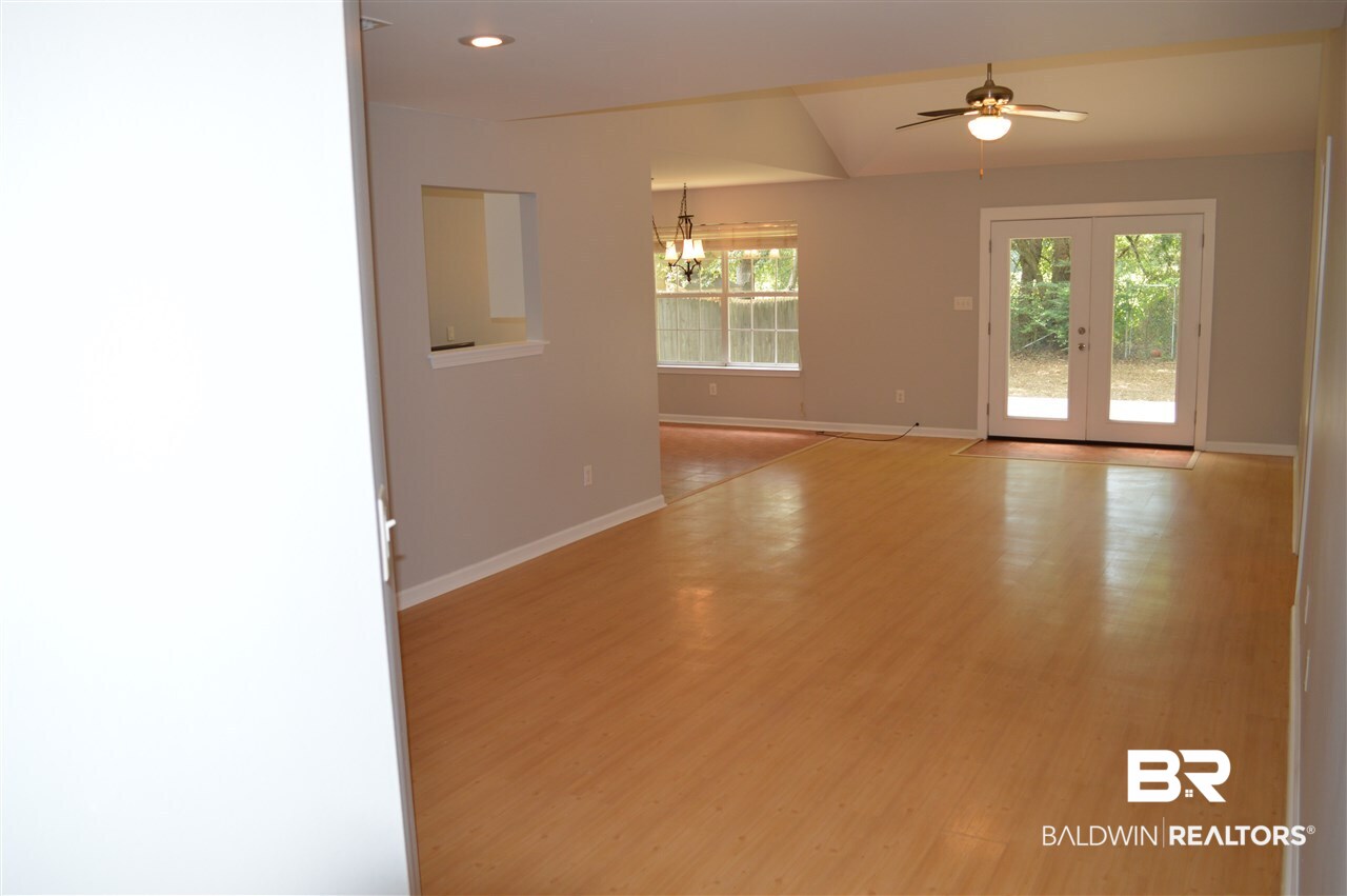 14682 Silveroaks Loop Silverhill, AL 36576 - Photo 10 of 21