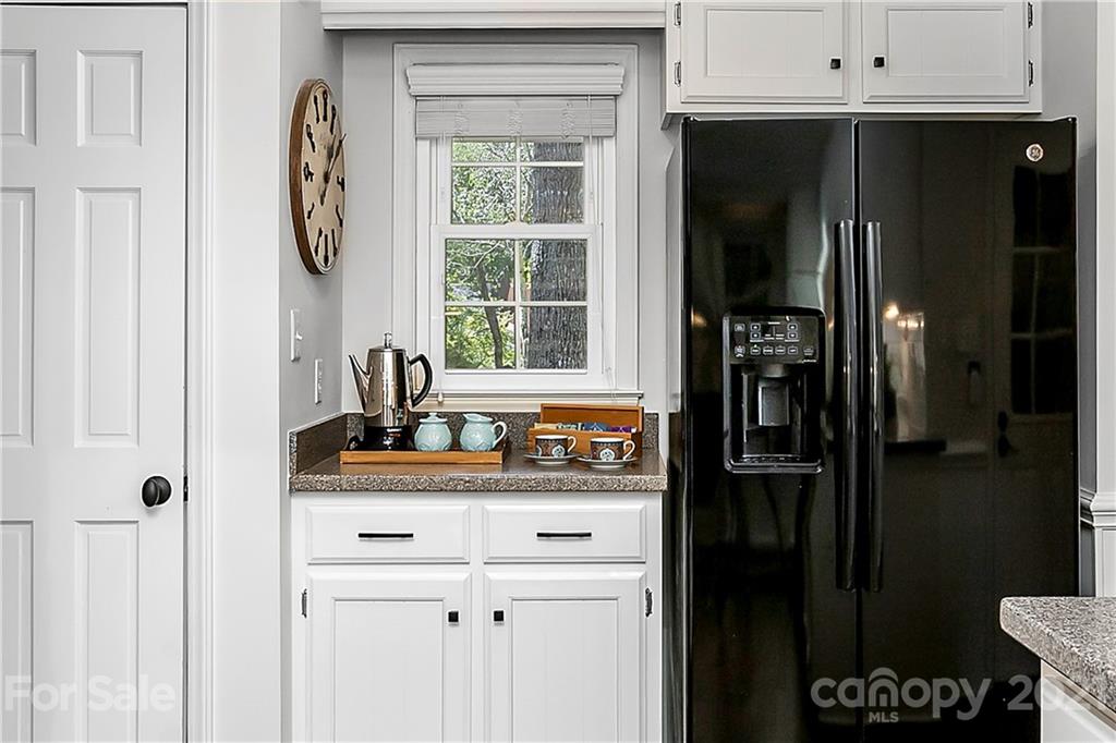 5356 Hillingdon Road Charlotte, NC 28226 - Photo 12 of 28 Gallery Image 12