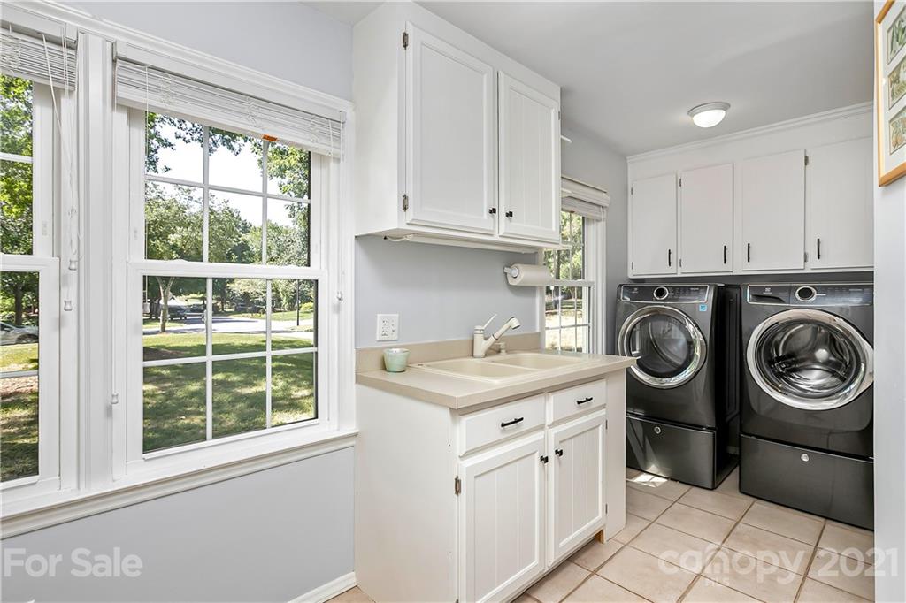 5356 Hillingdon Road Charlotte, NC 28226 - Photo 13 of 28 Gallery Image 13