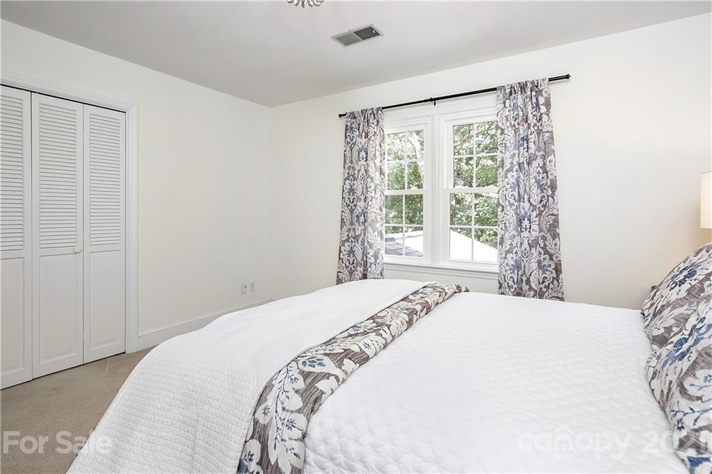 5356 Hillingdon Road Charlotte, NC 28226 - Photo 20 of 28 Gallery Image 20