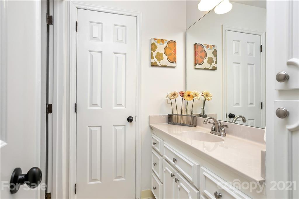 5356 Hillingdon Road Charlotte, NC 28226 - Photo 21 of 28 Gallery Image 21