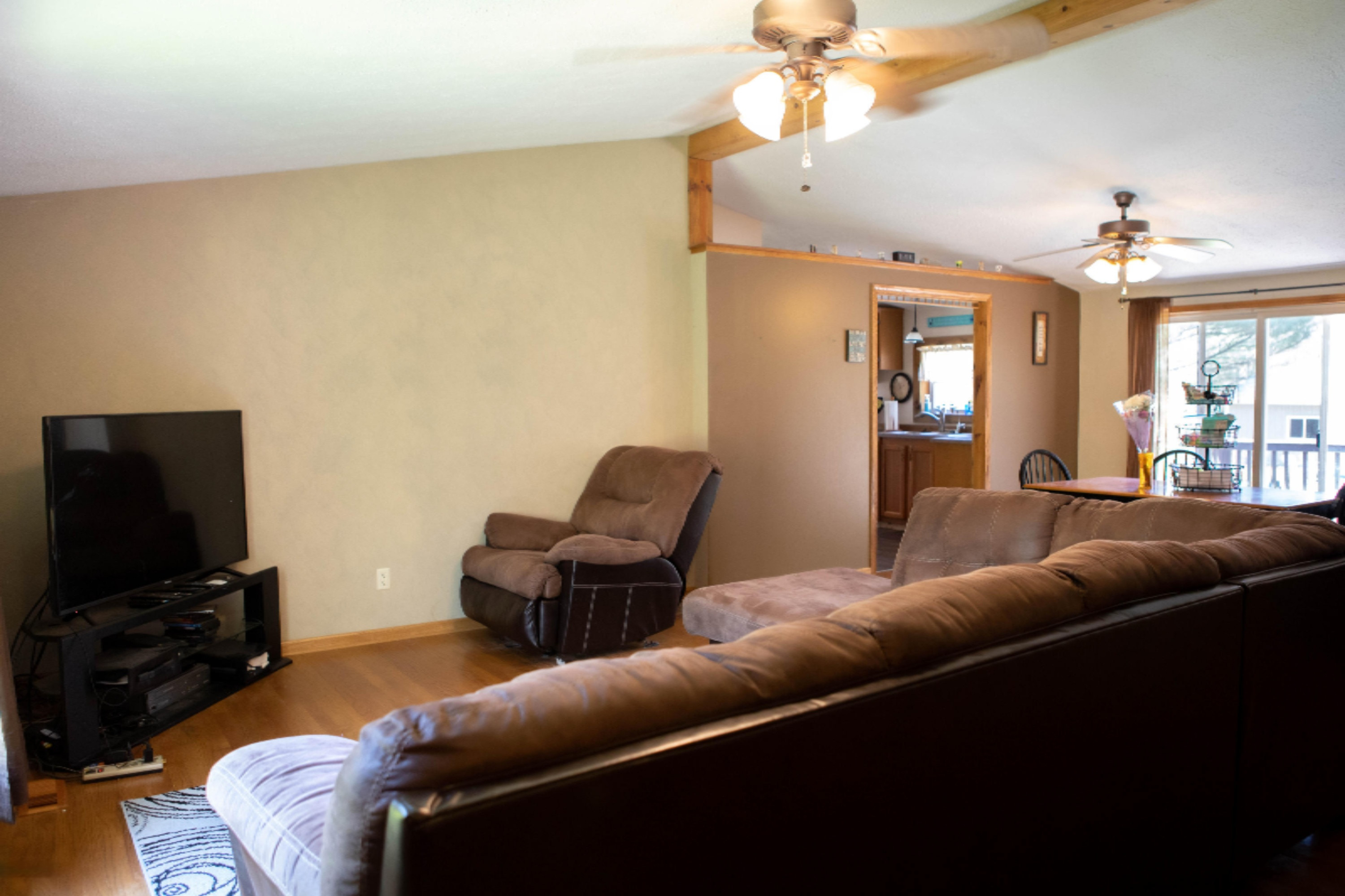 3000 Russell Road Muskegon, MI 49445 - Photo 6 of 32 IMG_7228