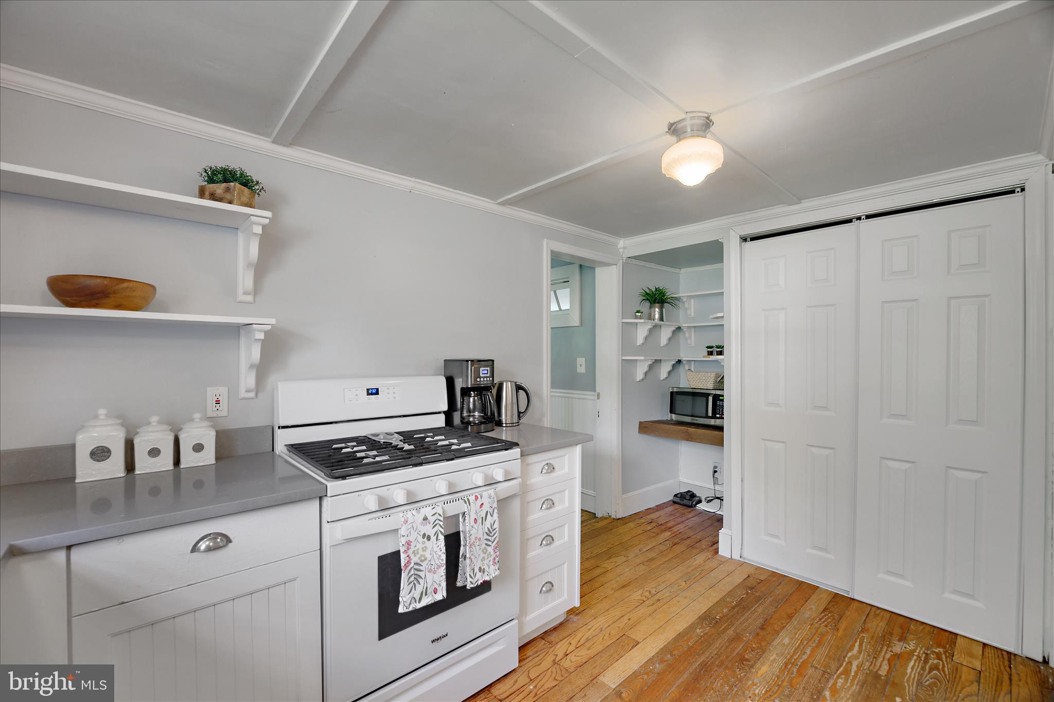 766 Dividing Creek Road Arnold, MD 21012 - Photo 11 of 35