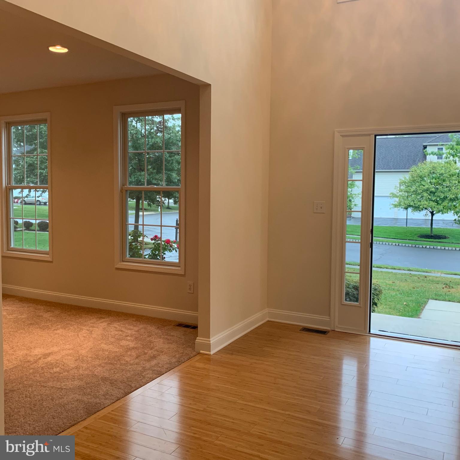FOYER TO FORMAL LIVING