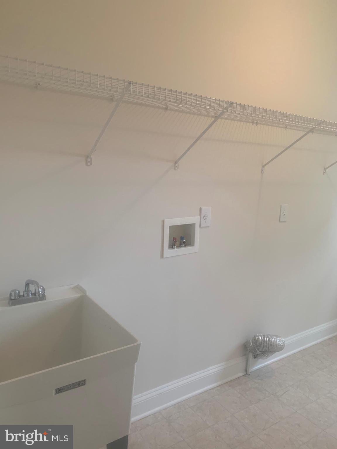 18 Springville Way Mount Laurel, NJ 08054 - Photo 35 of 42 LAUNDRY