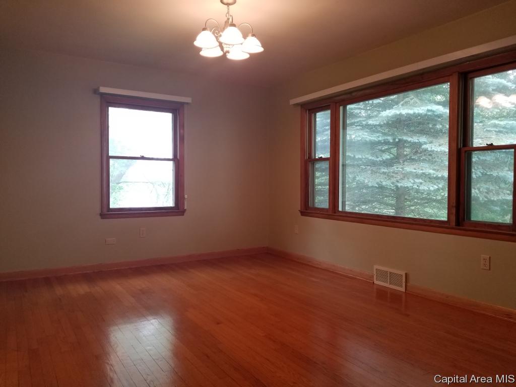 3200 Neptune Avenue Springfield, IL 62707 - Photo 11 of 22