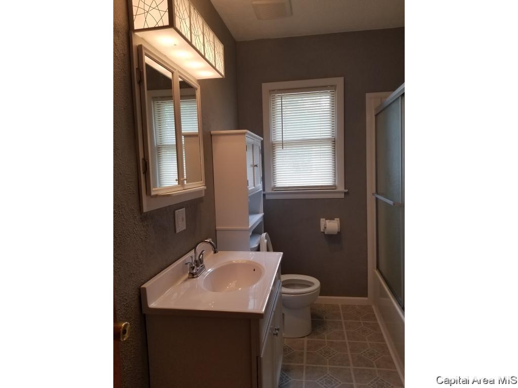 3200 Neptune Avenue Springfield, IL 62707 - Photo 15 of 22