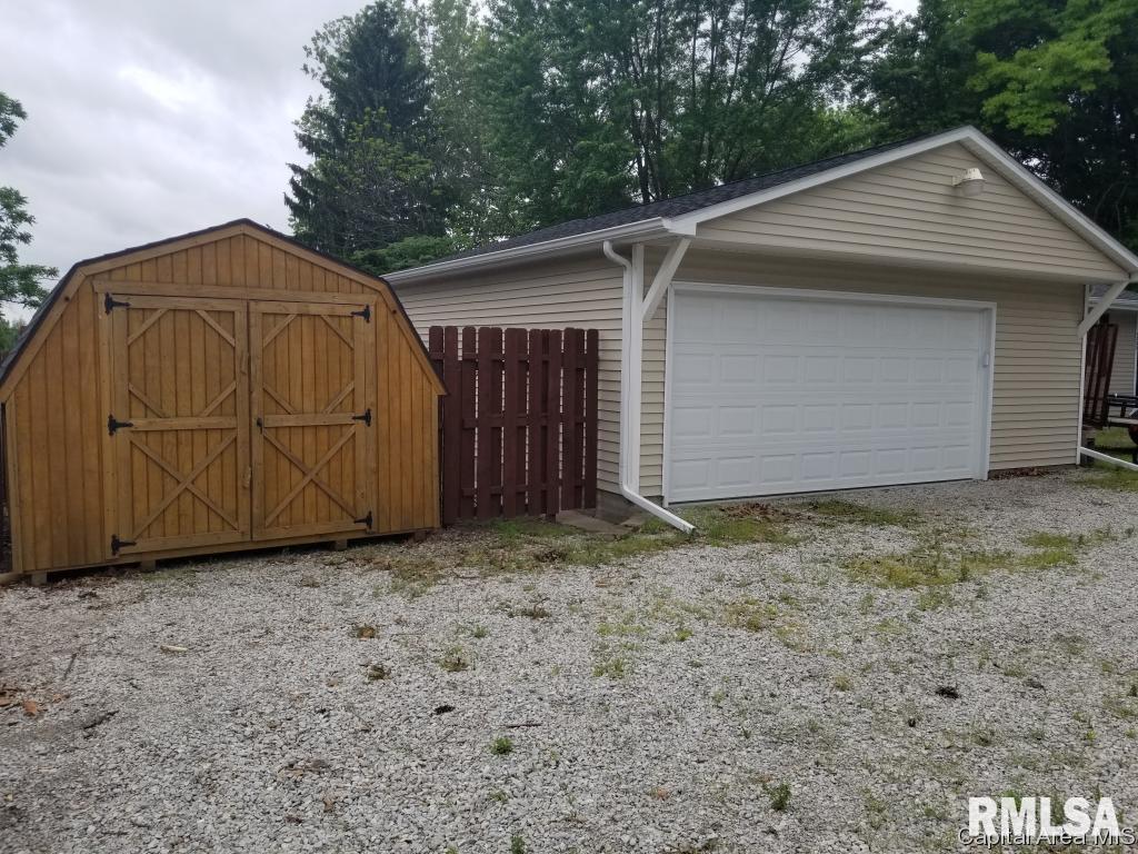 3200 Neptune Avenue Springfield, IL 62707 - Photo 3 of 22