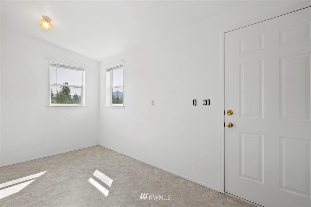 24804 Chase Road Sedro-Woolley, WA 98284 - Photo 12 of 15 Gallery Image 12
