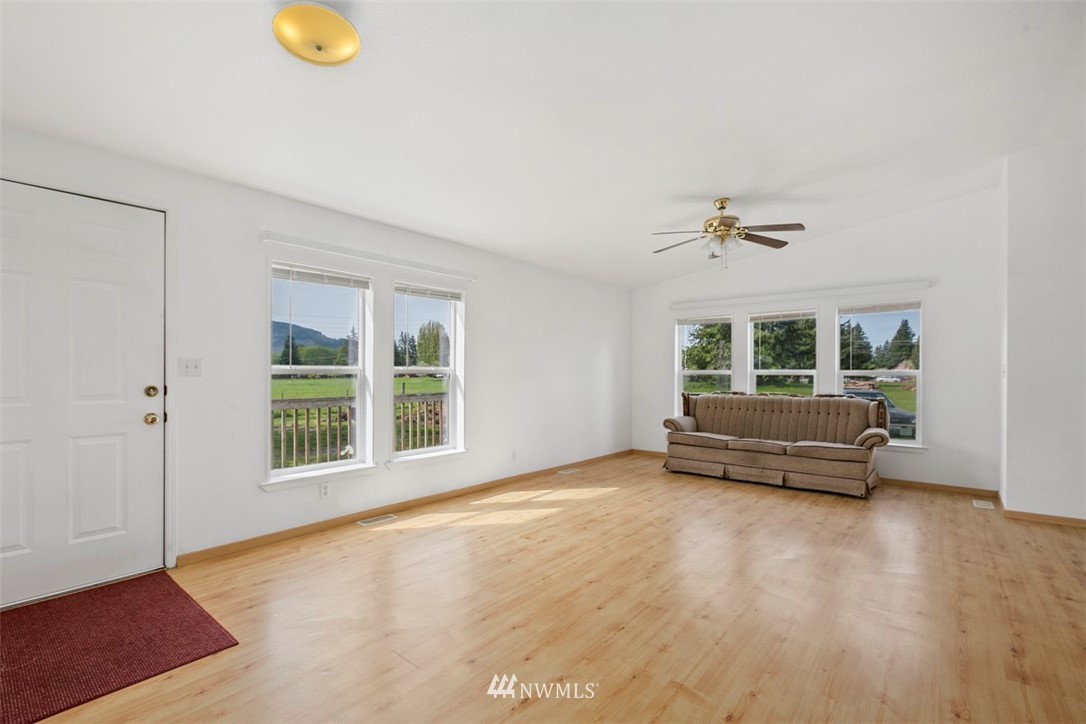 24804 Chase Road Sedro-Woolley, WA 98284 - Photo 6 of 15 Gallery Image 6