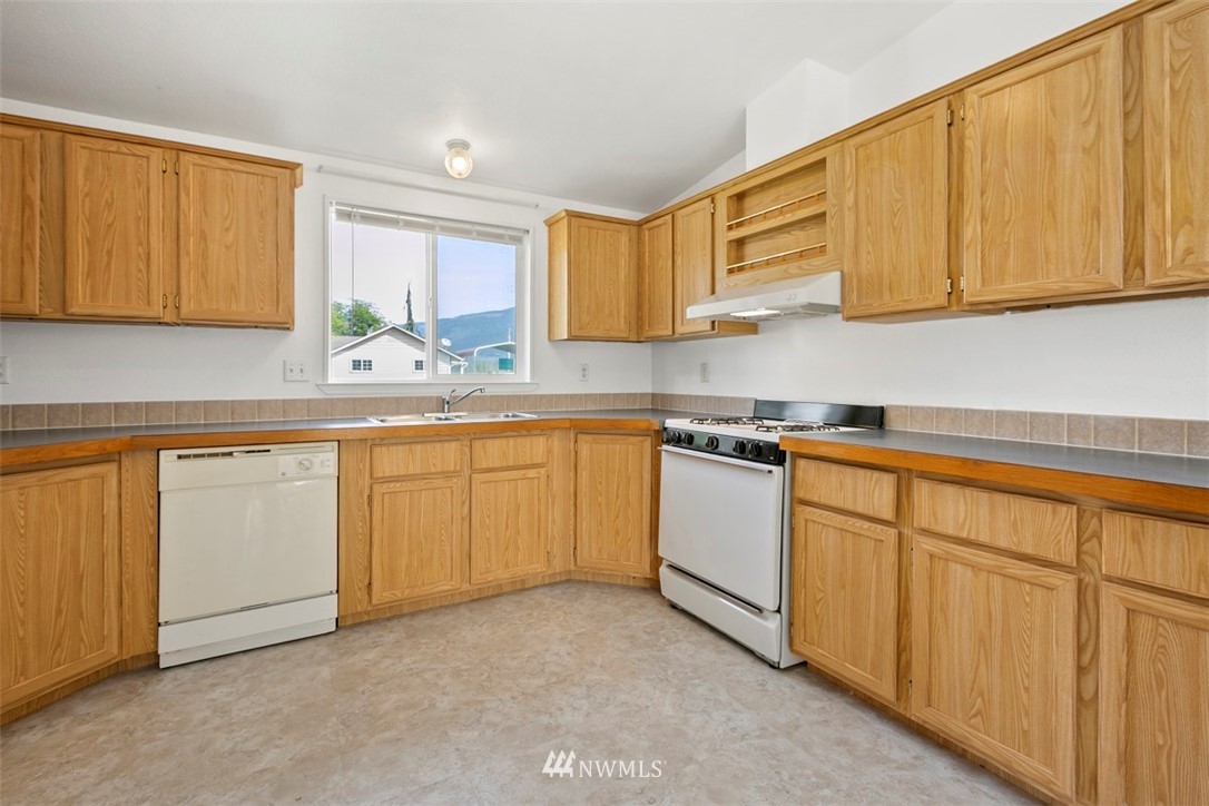 24804 Chase Road Sedro-Woolley, WA 98284 - Photo 7 of 15 Gallery Image 7