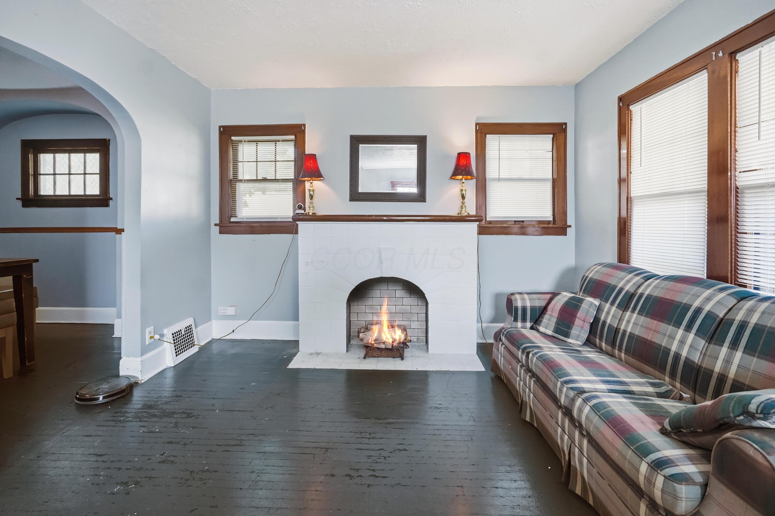 2221 9th Street Northwest Canton, OH 44708 - Photo 5 of 33