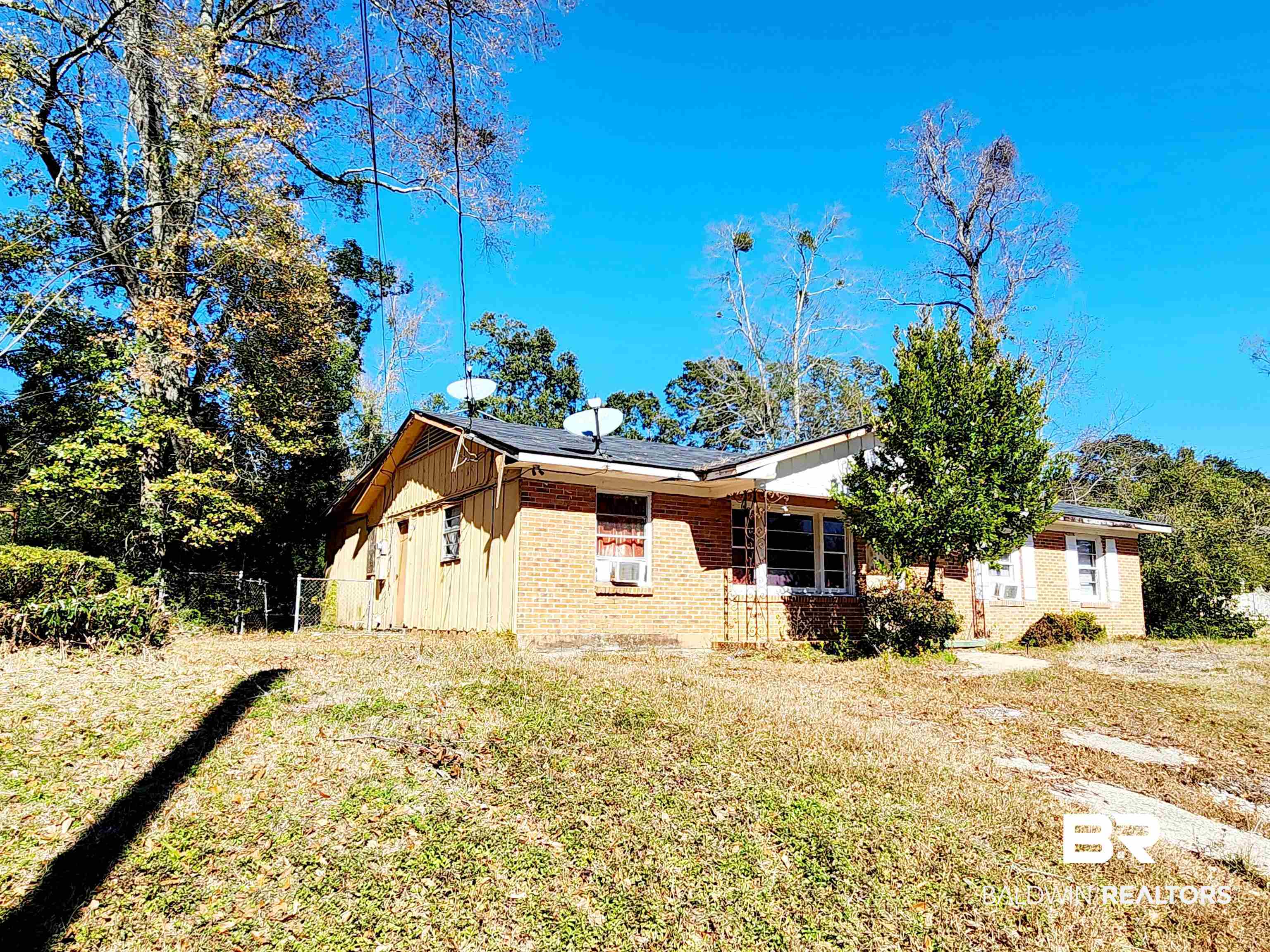 2108 Highland Court Mobile, AL 36605 - Photo 2 of 2