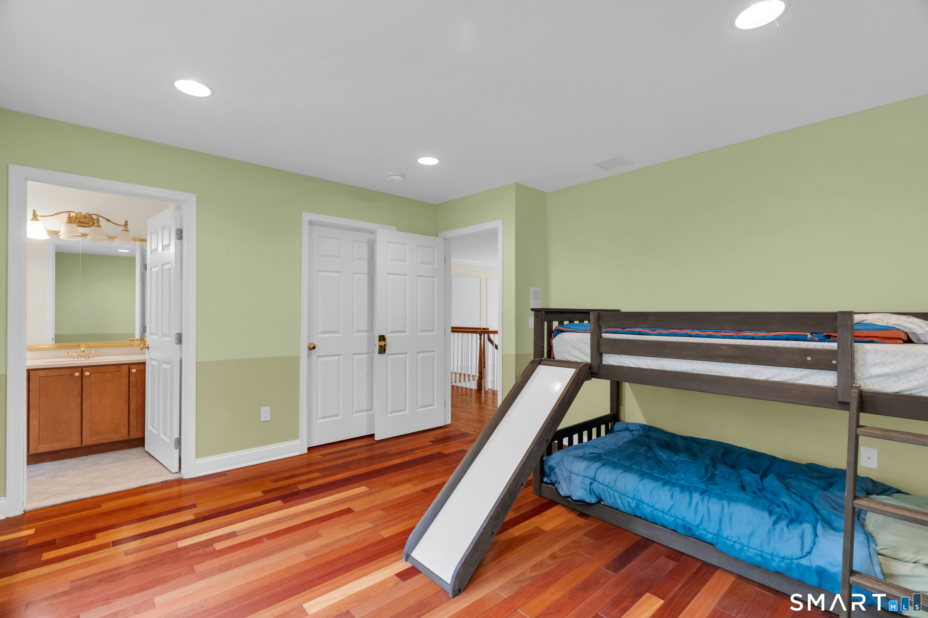 105 Beecher Road Woodbridge, CT 06525 - Photo 33 of 40