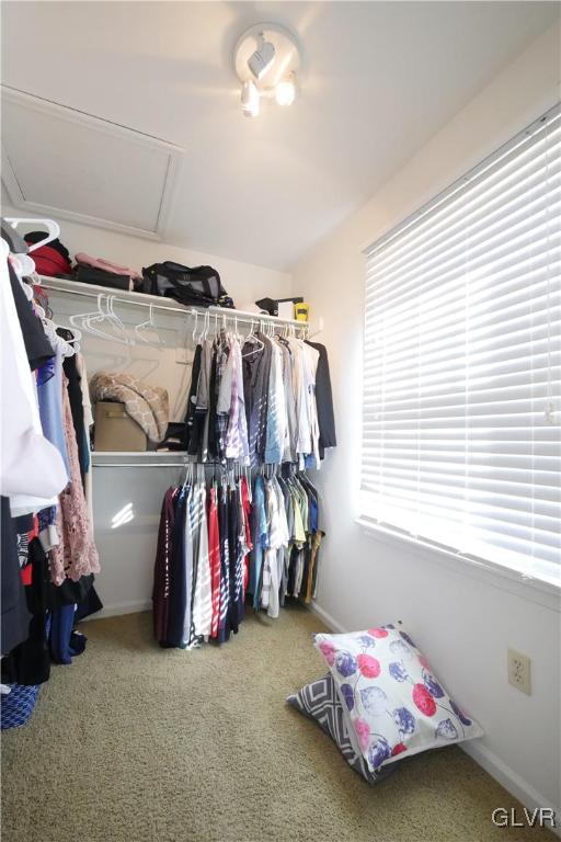 4270 Alder Road Bethlehem, PA 18020 - Photo 19 of 41 Gallery Image 19