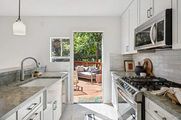 $948,000 | 5 Lower Via Casitas, Greenbrae, CA 94904