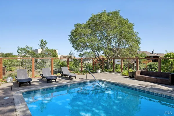 $948,000 | 5 Lower Via Casitas, Greenbrae, CA 94904