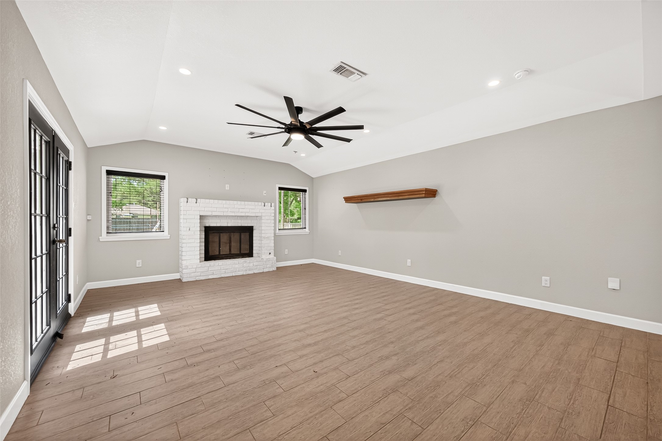 809 Bernard Avenue Rosenberg, TX 77471 - Photo 14 of 50