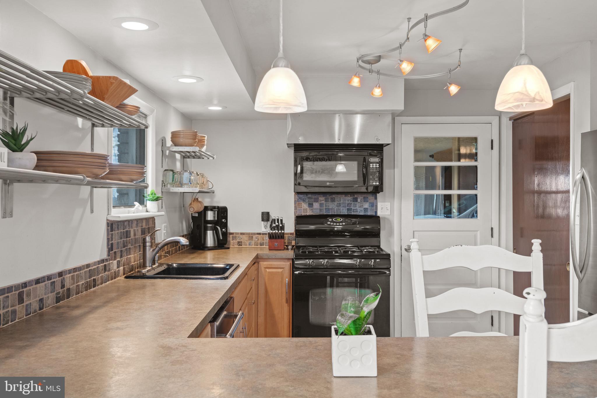 2860 Blackberry Road Dover, PA 17315 - Photo 15 of 56 Gallery Image 15