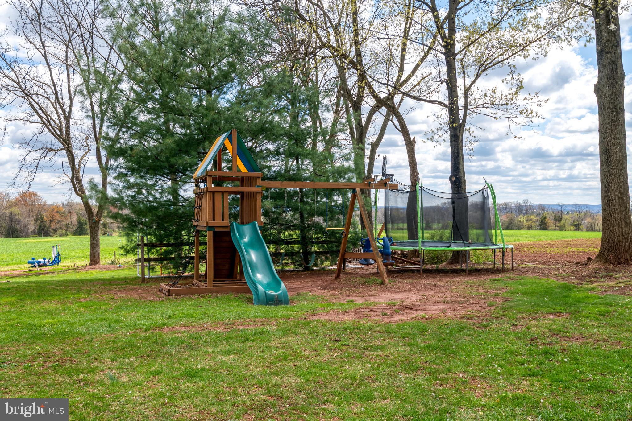 2860 Blackberry Road Dover, PA 17315 - Photo 44 of 56 Gallery Image 44