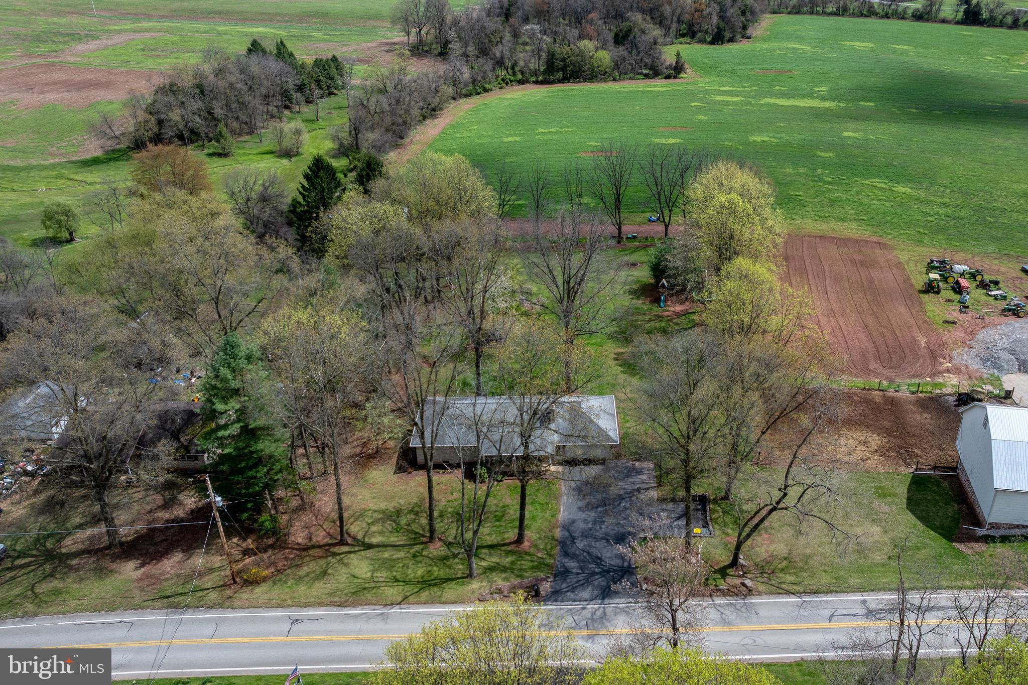2860 Blackberry Road Dover, PA 17315 - Photo 46 of 56 Gallery Image 46