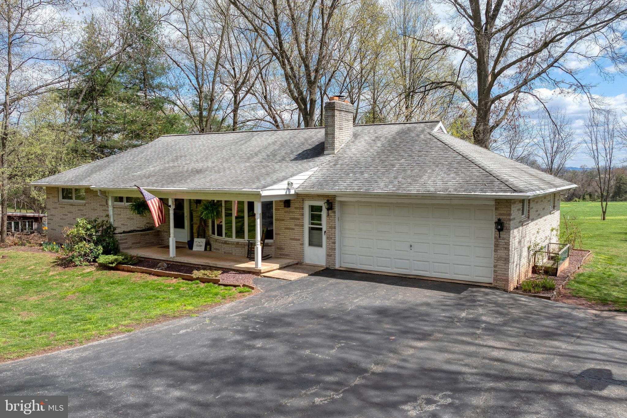 2860 Blackberry Road Dover, PA 17315 - Photo 5 of 56 Gallery Image 5