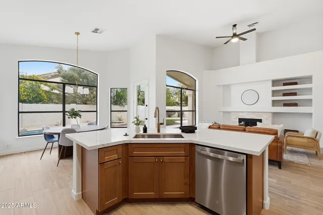 $900,000 | 4224 West Harrison Street, Chandler, AZ 85226