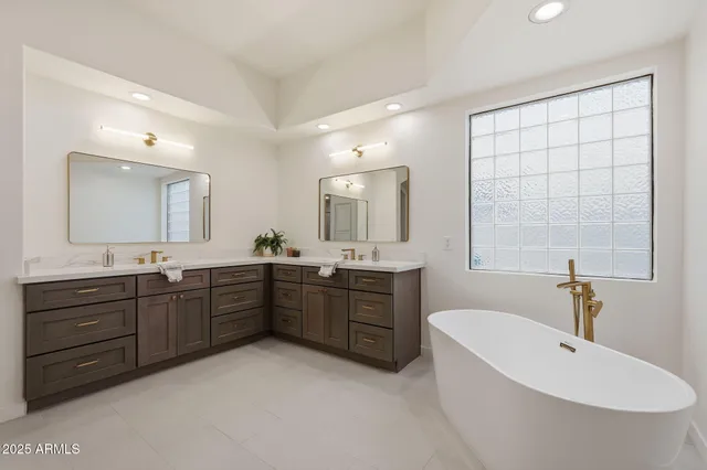 $900,000 | 4224 West Harrison Street, Chandler, AZ 85226