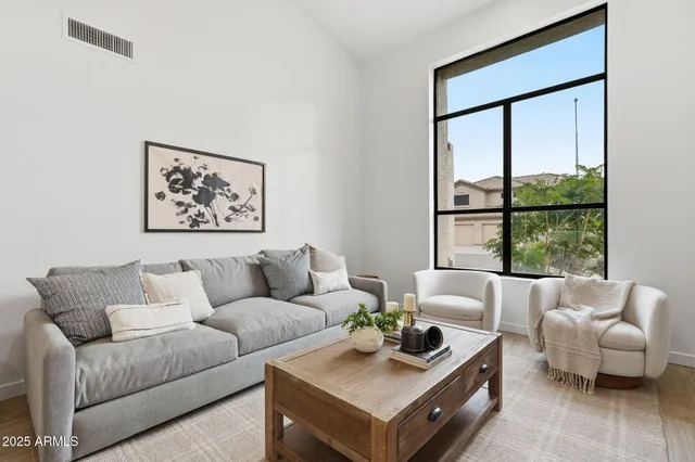 $900,000 | 4224 West Harrison Street, Chandler, AZ 85226